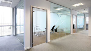 Ứng dụng của kính cách âm